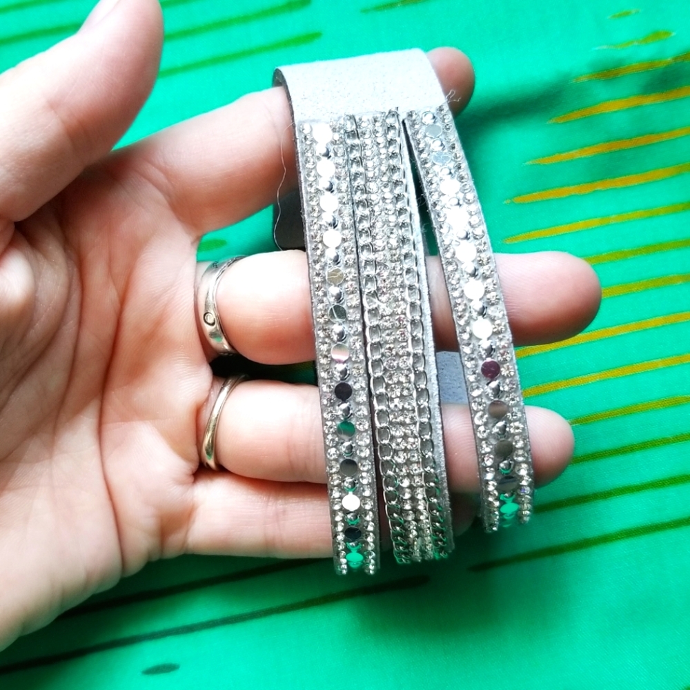 Very sparkly wrist band snap bracelet